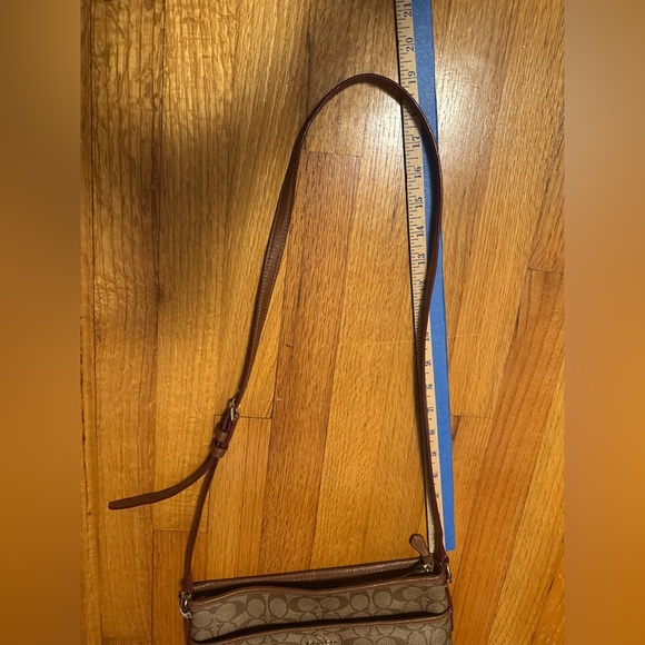 COACH FILE BAG IN TAN/ BROWN LINED SIGNATURE COATED CANVAS CROSSBODY F23866 - Picture 15 of 15